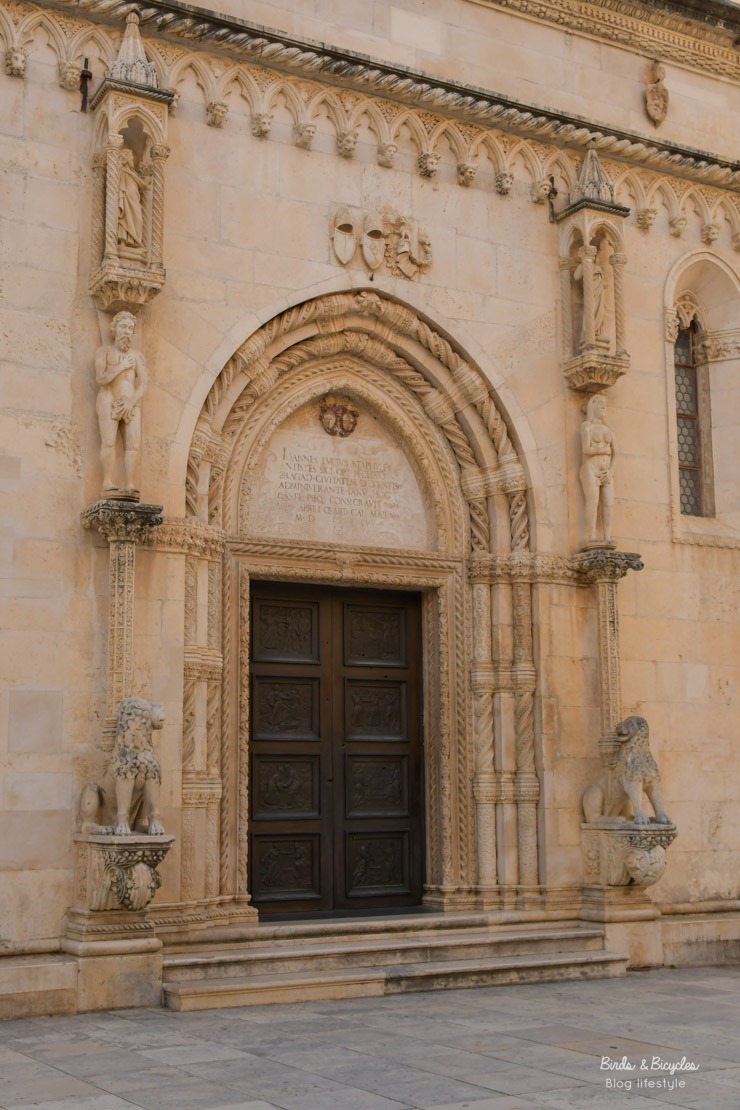 Porte du lion - cathédrale saint jacques de Sibenik
